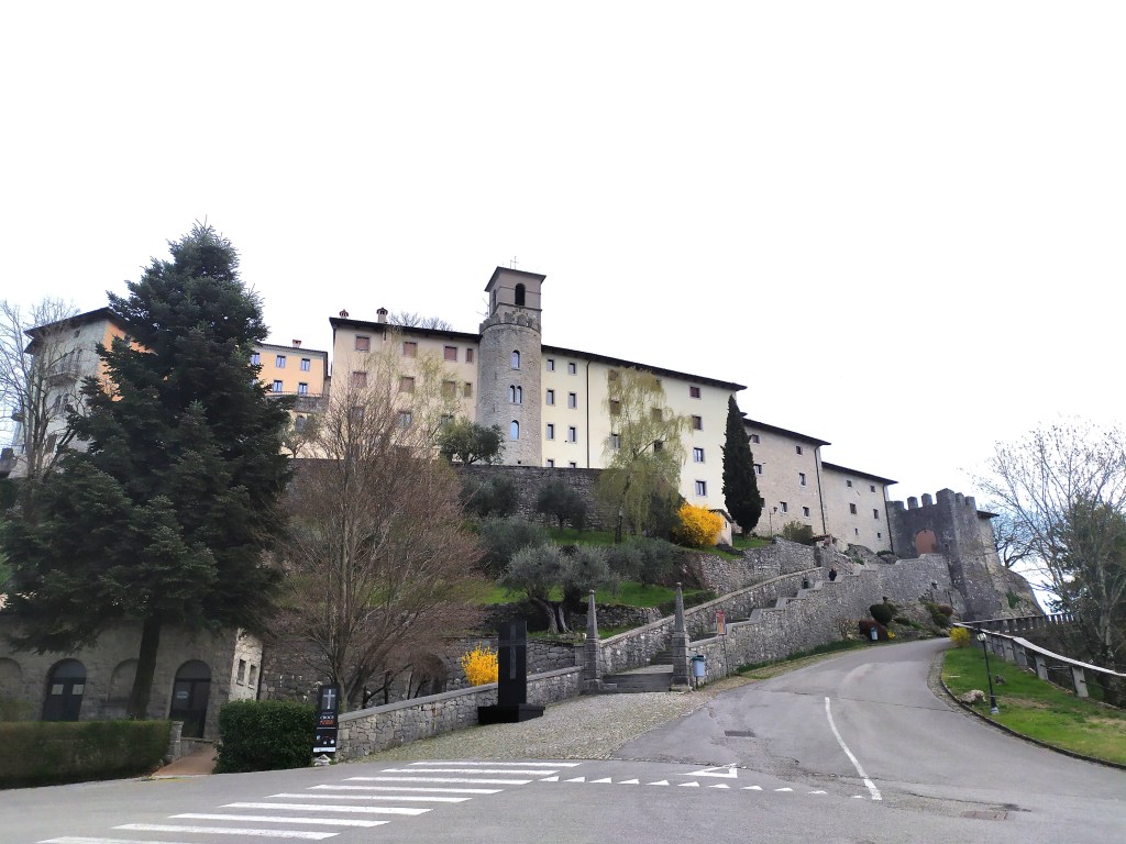 CASTELMONTE TRA STORIA, MIRACOLI E LEGGENDE – MERCURIO, image size:1024x768